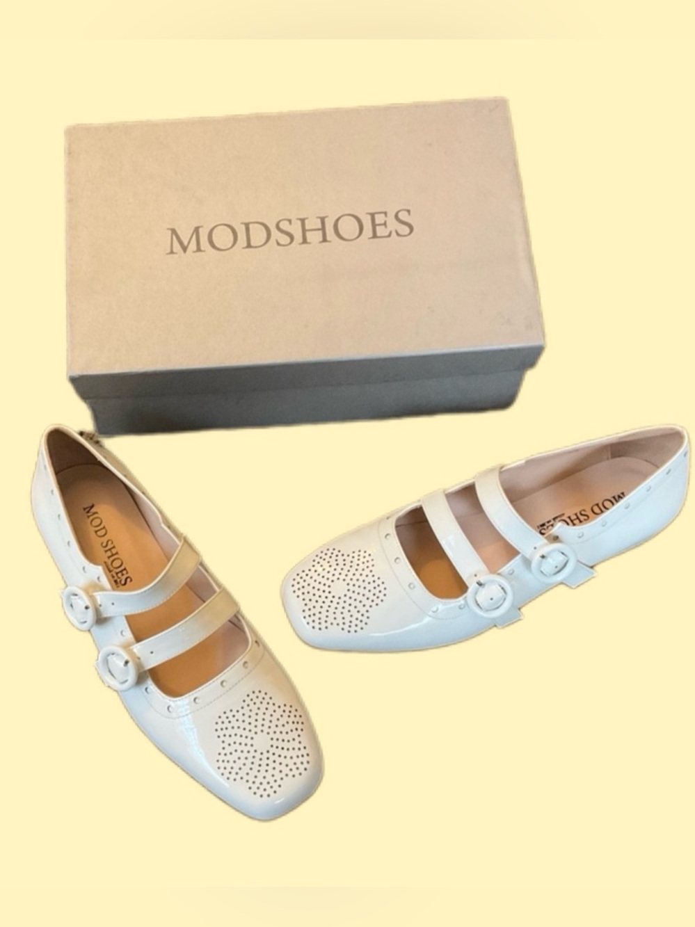 New with Box~Mod Shoes “Pippa” White Patent Leather Flat, Double Straps, Flower